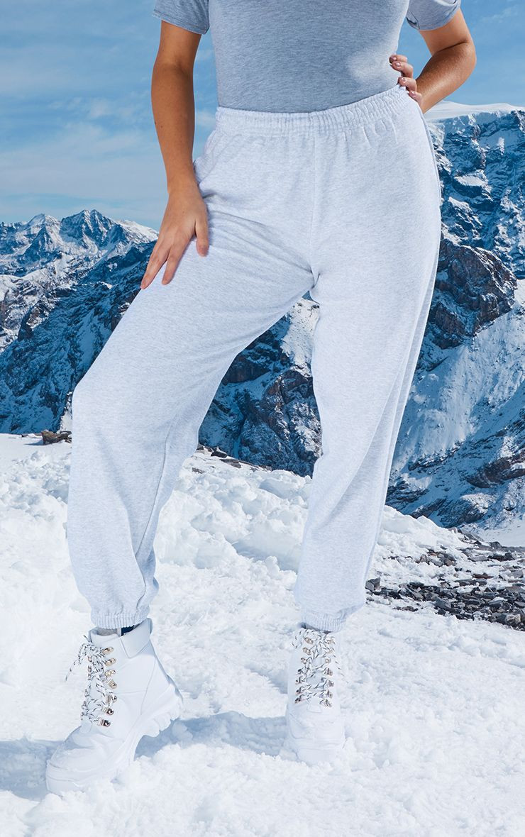 Channel Your Inner Ice Queen With These 10 Looks From